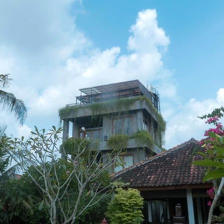 Ohmmstay - Rumah Pendopo Tanjungtirto Eksteriør bilde