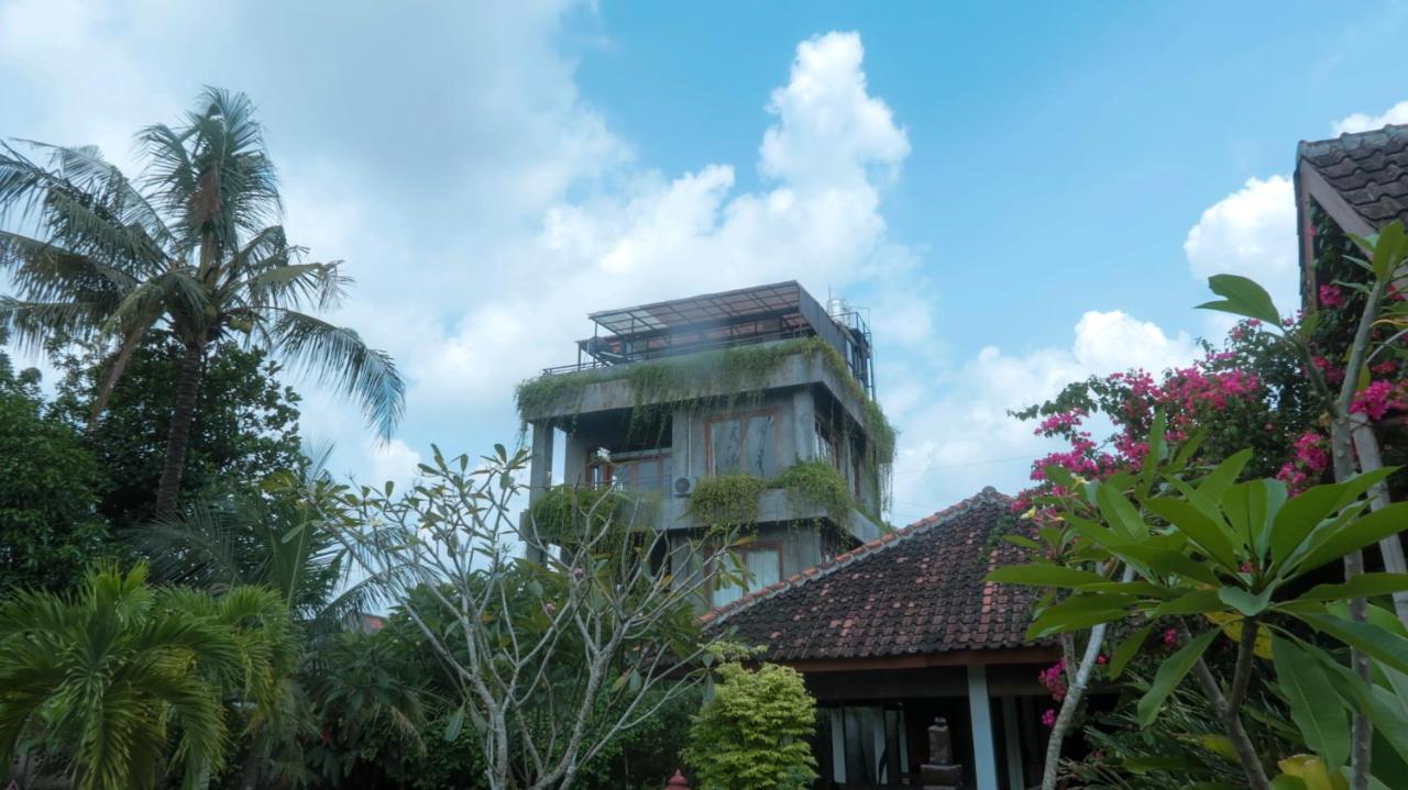 Ohmmstay - Rumah Pendopo Tanjungtirto Eksteriør bilde
