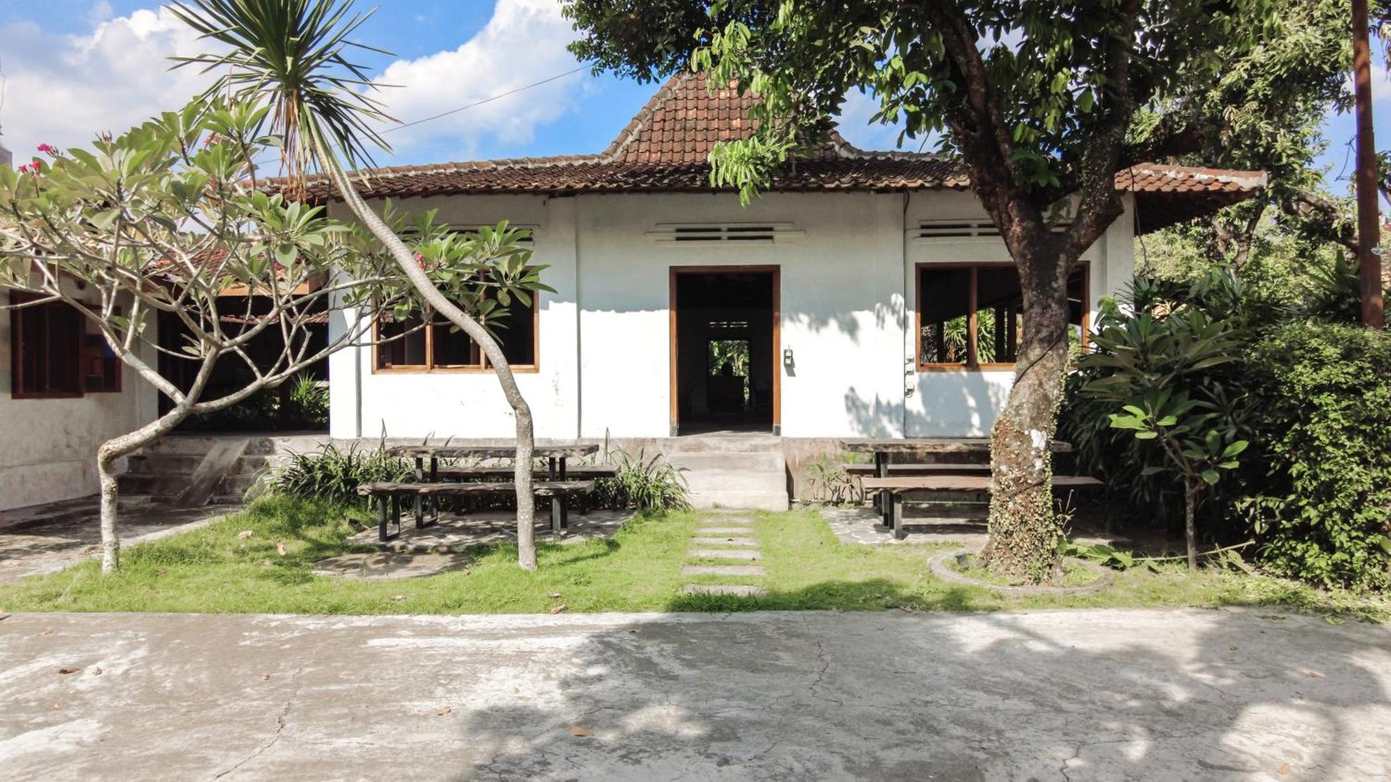 Ohmmstay - Rumah Pendopo Tanjungtirto Eksteriør bilde
